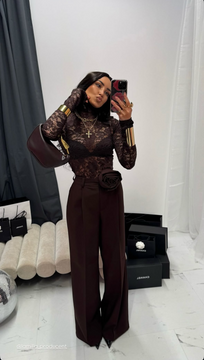 Spodnie La Milla z różą z szeroką nogawką czekolada