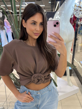 T-shirt z ozdobną różą - Czekolada