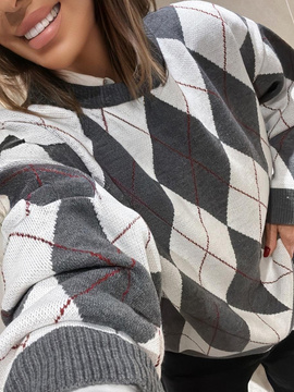 Sweter w romby - szary